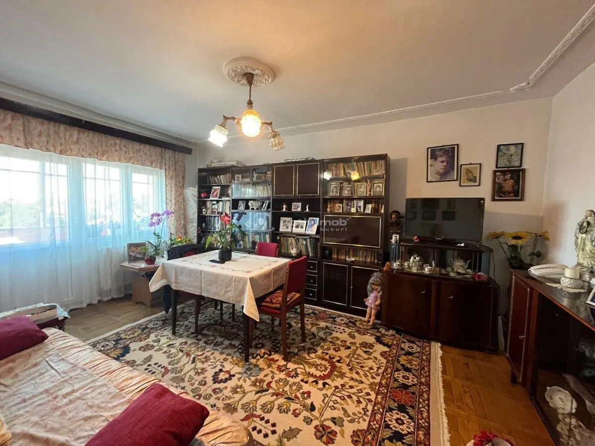 Apartment with 2 bedrooms for sale 53 sqm in Lugoj - foto 3