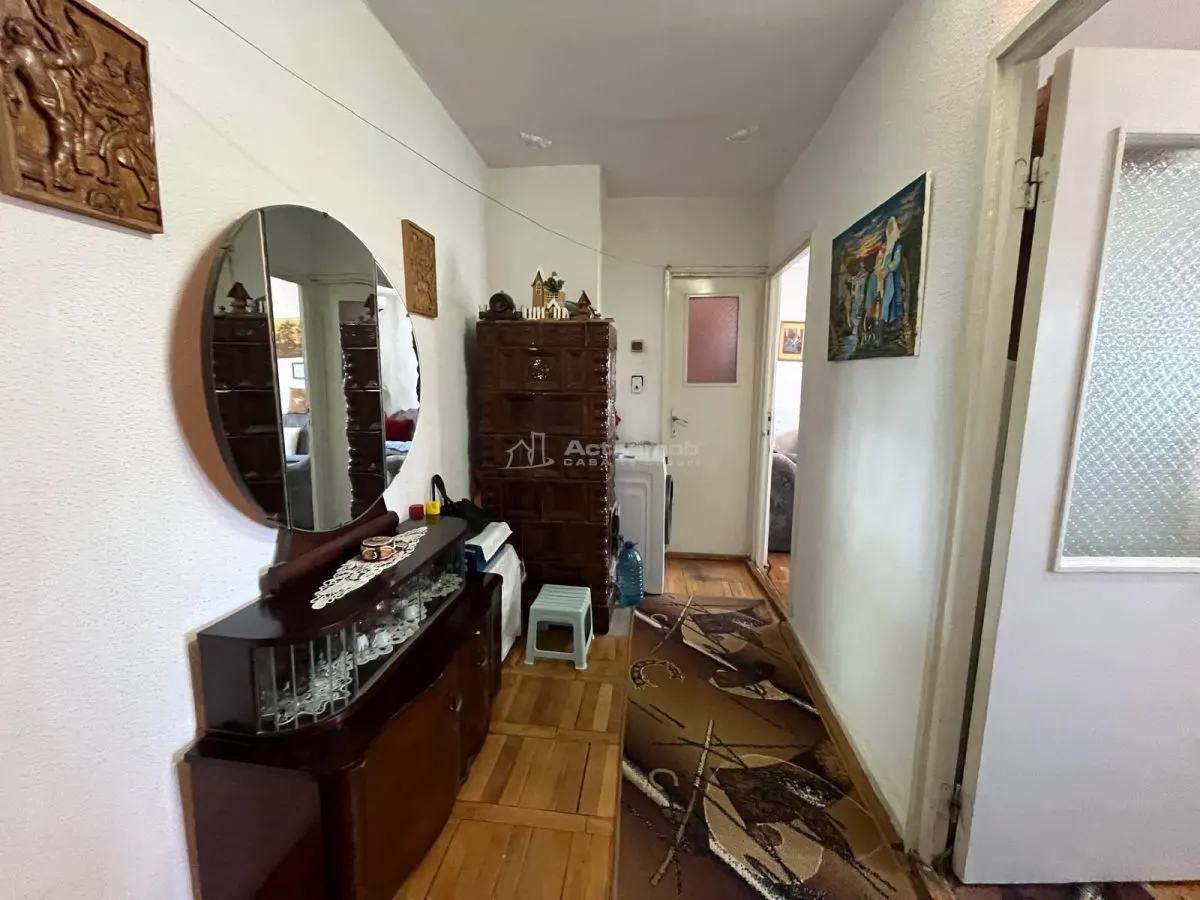 Apartment with 2 bedrooms for sale 53 sqm in Lugoj - foto 9