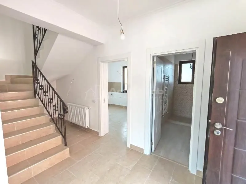 House / villa for sale 120 sqm in Bucuresti, Prelungirea Ghencea area - foto 16