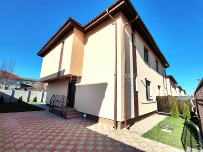 House / villa for sale 120 sqm in Bucuresti, Prelungirea Ghencea area - foto 19