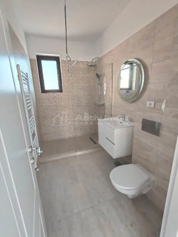 House / villa for sale 120 sqm in Bucuresti, Prelungirea Ghencea area - foto 6