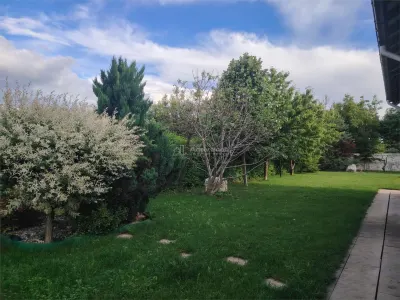 Villa de Prestige Exceptionnelle dans un Cadre Tranquille, 20 Minutes de Ploiești - foto 11