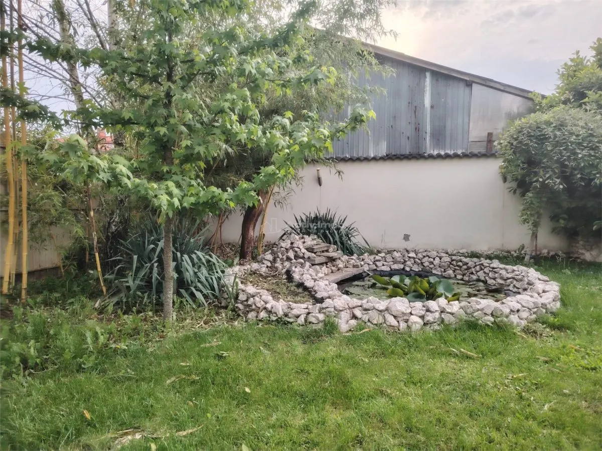 Villa de Prestige Exceptionnelle dans un Cadre Tranquille, 20 Minutes de Ploiești - foto 17
