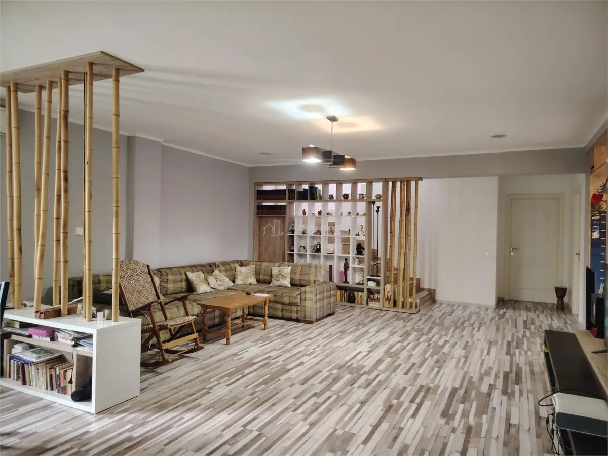 Villa de Prestige Exceptionnelle dans un Cadre Tranquille, 20 Minutes de Ploiești - foto 3