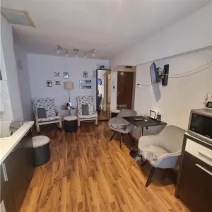 Apartamento 2 Dormitorios Distribución Separada, 2.ª Planta, Bucuresti - foto 2