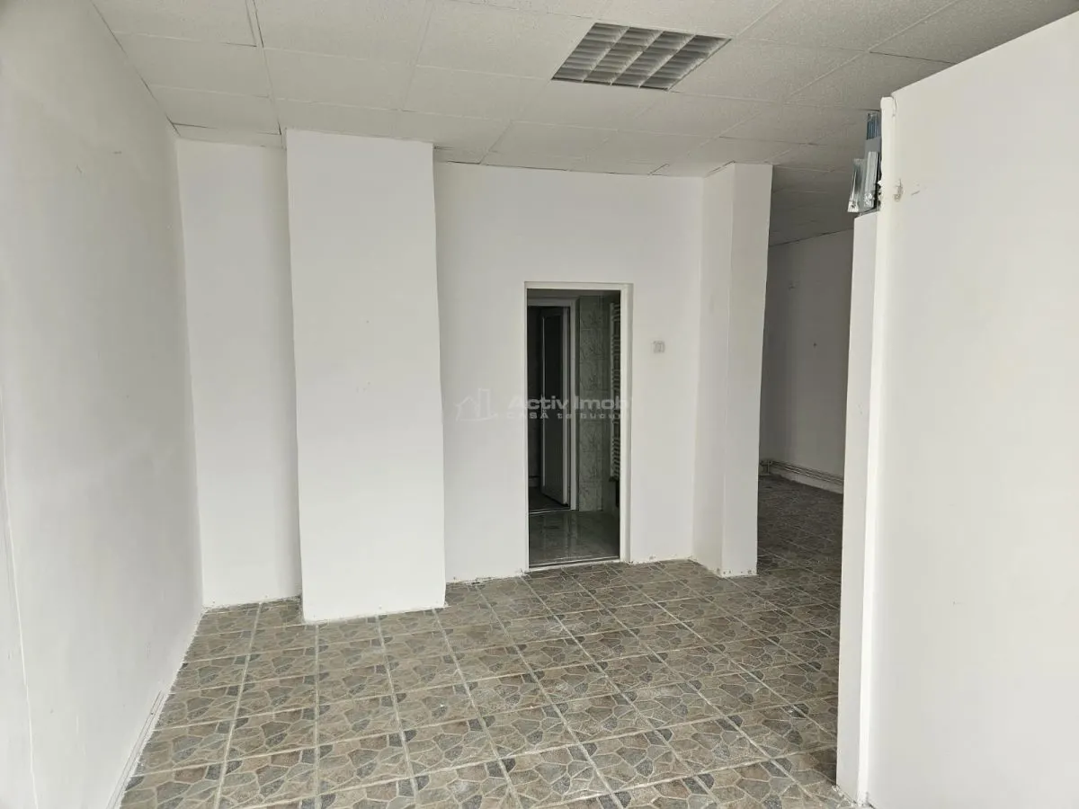 Espace Commercial à Louer, 110 m², Centre de Fieni - foto 9