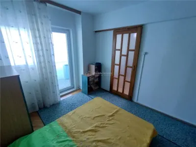 Oravita, Apartamento de 4 Dormitorios, 96 m², Zona Estación, Precio Negociable - foto 12