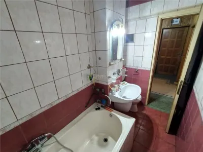 Oravita, Apartamento de 4 Dormitorios, 96 m², Zona Estación, Precio Negociable - foto 20