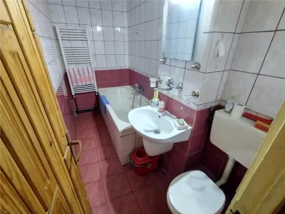 Oravita, Apartamento de 4 Dormitorios, 96 m², Zona Estación, Precio Negociable - foto 4