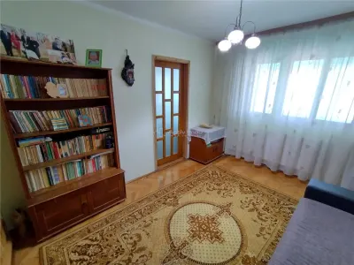 Oravita, Apartamento de 4 Dormitorios, 96 m², Zona Estación, Precio Negociable - foto 9