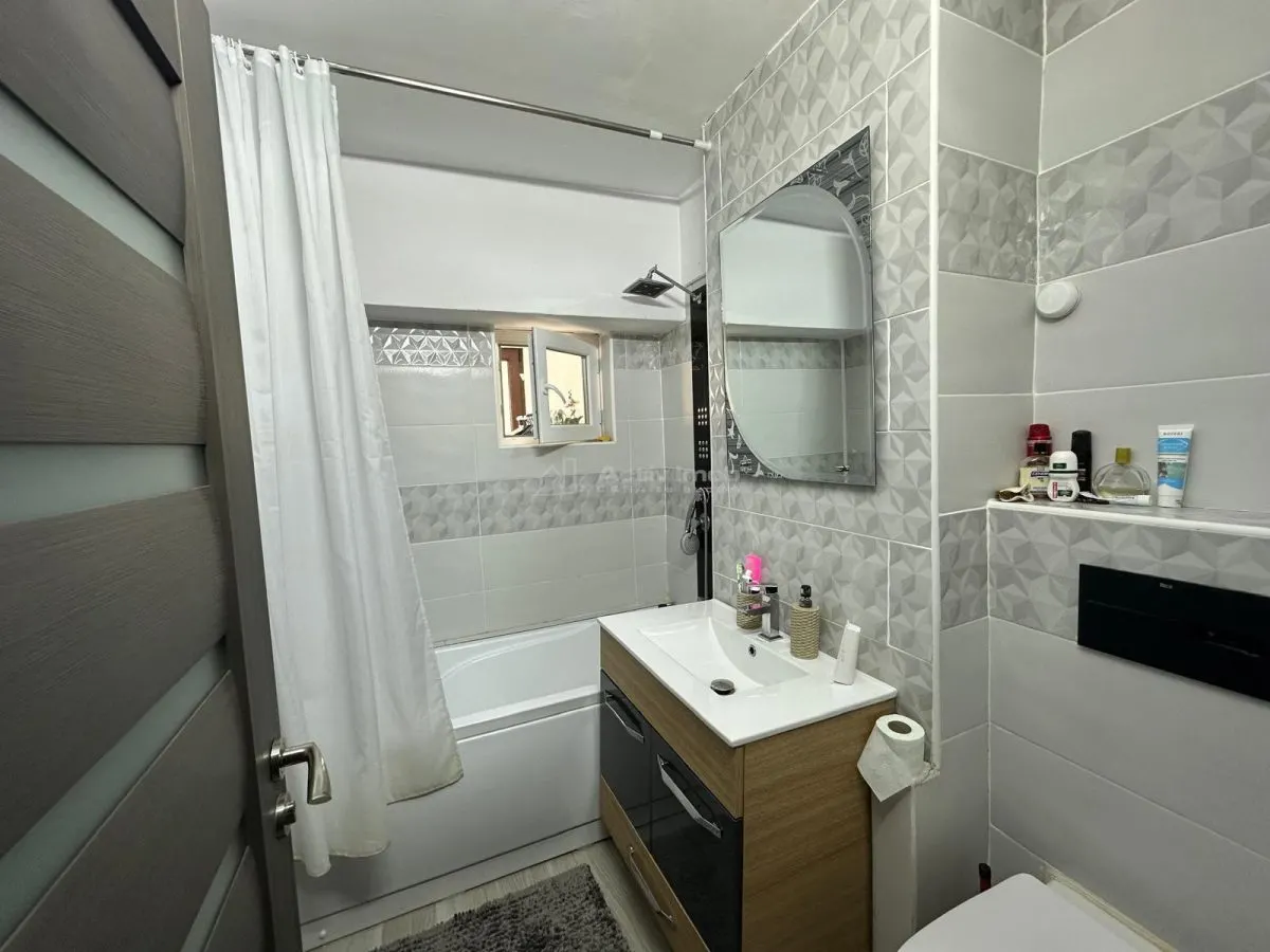 Resita, Apartamento de 3 Dormitorios, Confort Superior, Distribución Independiente, Ultracentral - foto 16