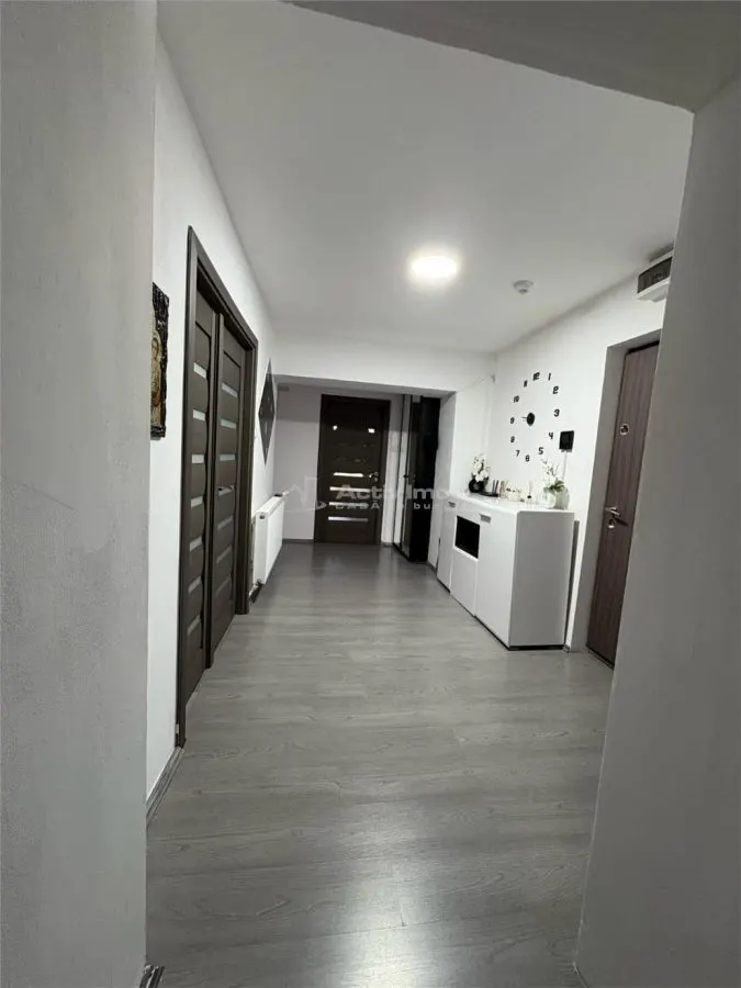 Resita, Apartamento de 3 Dormitorios, Confort Superior, Distribución Independiente, Ultracentral - foto 19