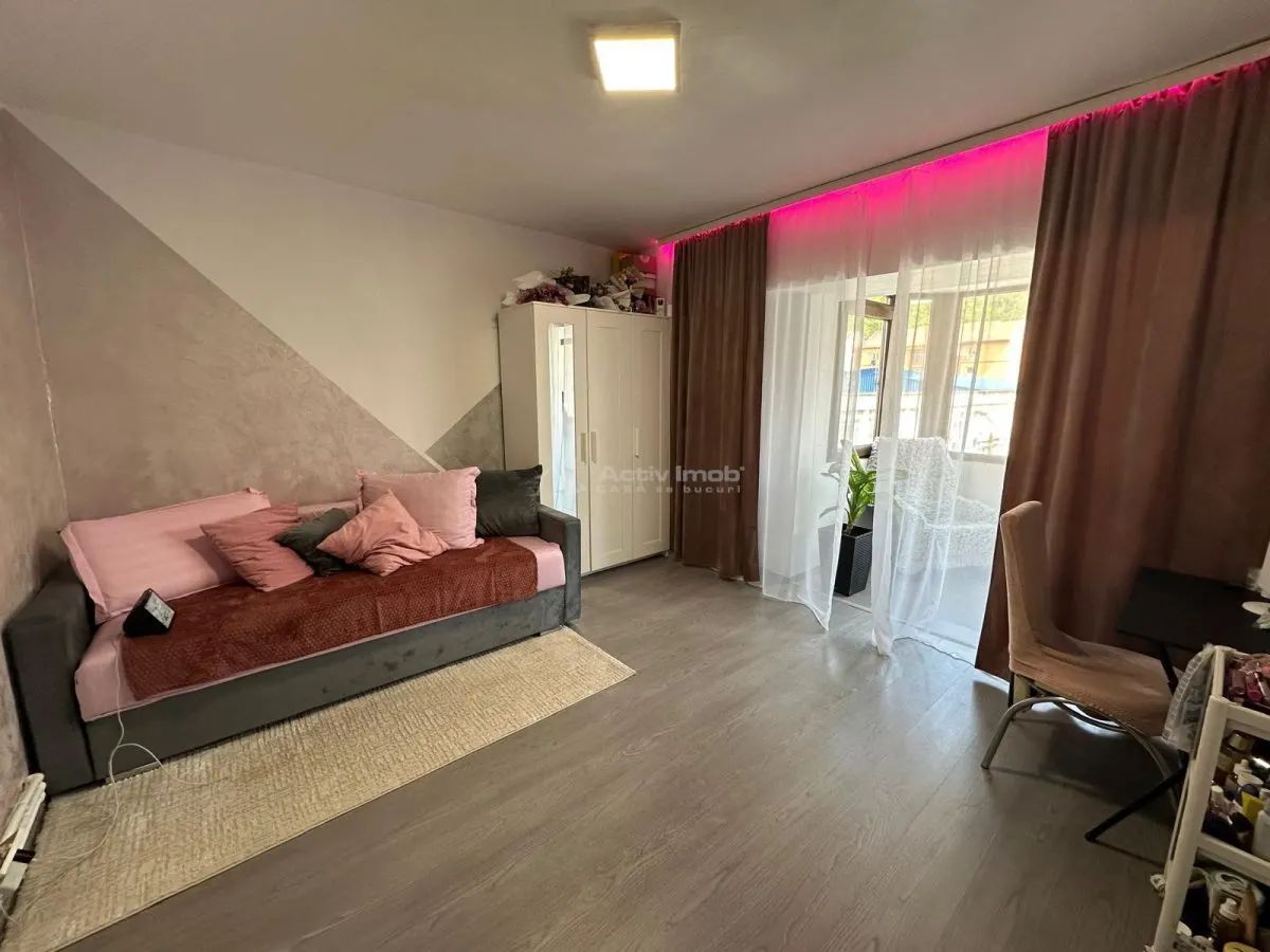 Resita, Apartamento de 3 Dormitorios, Confort Superior, Distribución Independiente, Ultracentral - foto 3