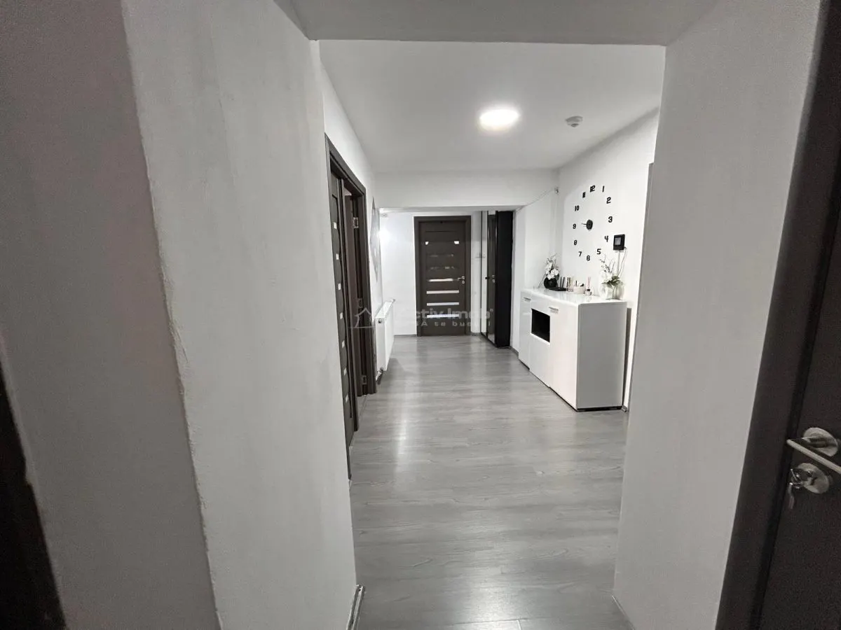 Resita, Apartamento de 3 Dormitorios, Confort Superior, Distribución Independiente, Ultracentral - foto 24