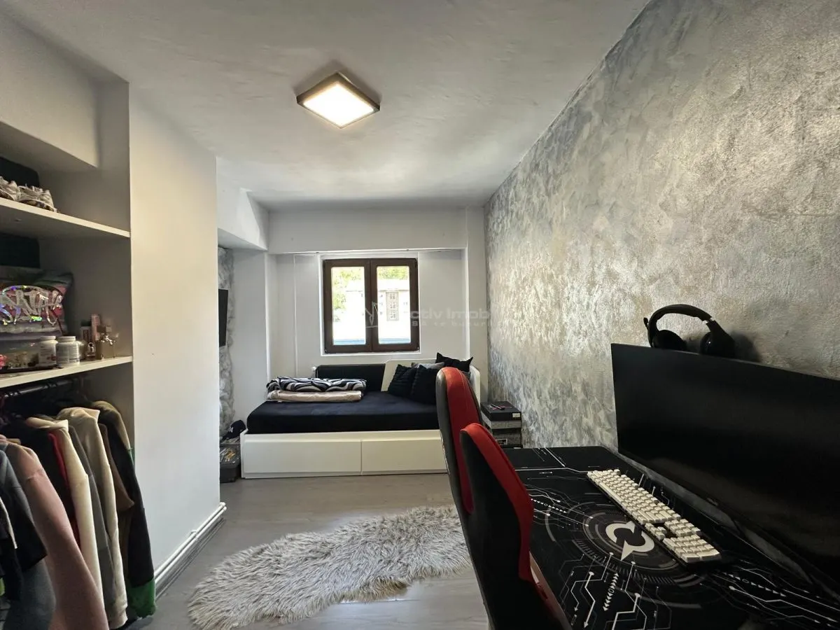 Resita, Apartamento de 3 Dormitorios, Confort Superior, Distribución Independiente, Ultracentral - foto 4