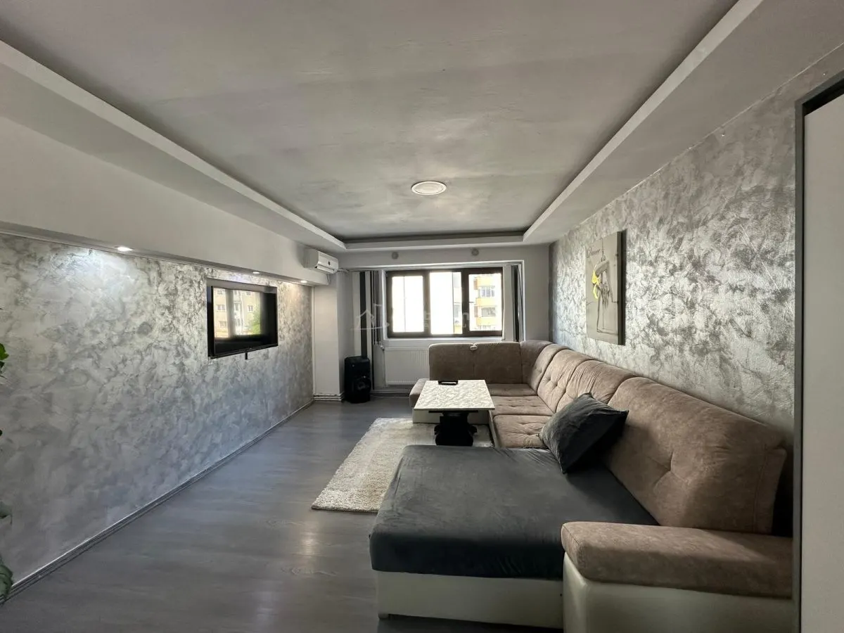 Resita, Apartamento de 3 Dormitorios, Confort Superior, Distribución Independiente, Ultracentral - foto 5