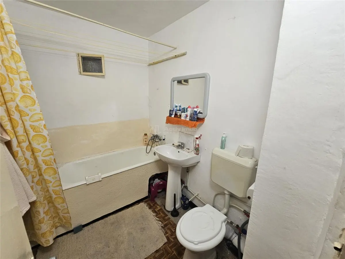 Resita, Apartamento de 3 Dormitorios, Amueblado y Equipado, Planta Baja Elevada - foto 18