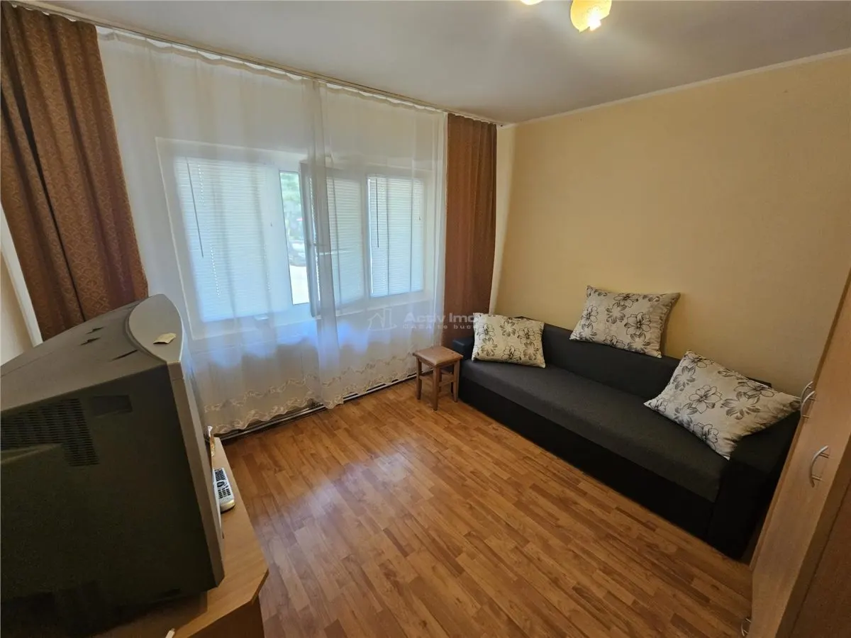 Resita, Apartamento de 3 Dormitorios, Amueblado y Equipado, Planta Baja Elevada - foto 4