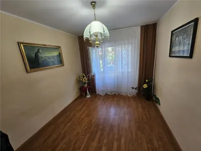 Resita, Apartamento de 3 Dormitorios, Amueblado y Equipado, Planta Baja Elevada - foto 5