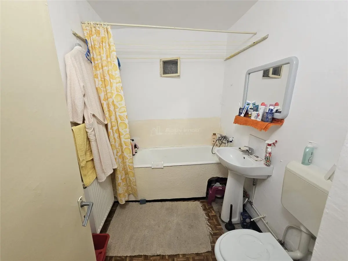 Resita, Apartamento de 3 Dormitorios, Amueblado y Equipado, Planta Baja Elevada - foto 7