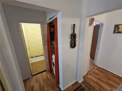 Resita, Apartamento de 3 Dormitorios, Amueblado y Equipado, Planta Baja Elevada - foto 10