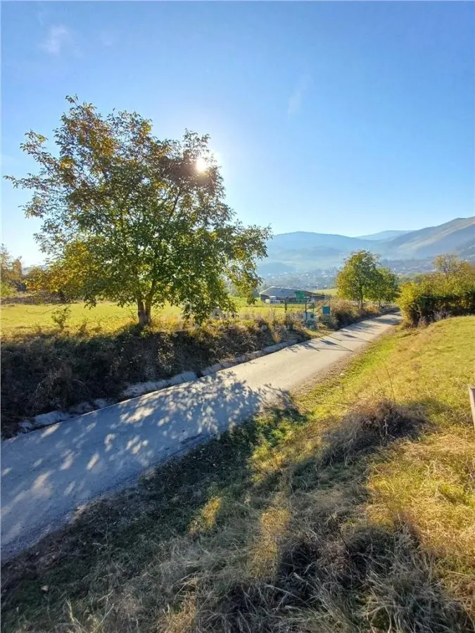 Teren de vanzare in Rasinari - foto 1