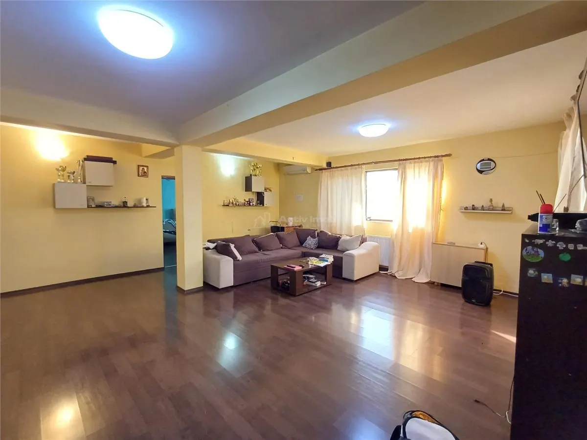 5 camere - 3 bai - 200 mp utili - teren 920 mp - Domnesti - Craitei - foto 1