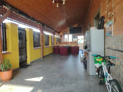 Villa avec Piscine en Zone Résidentielle, 14 km de Ploiești - foto 11