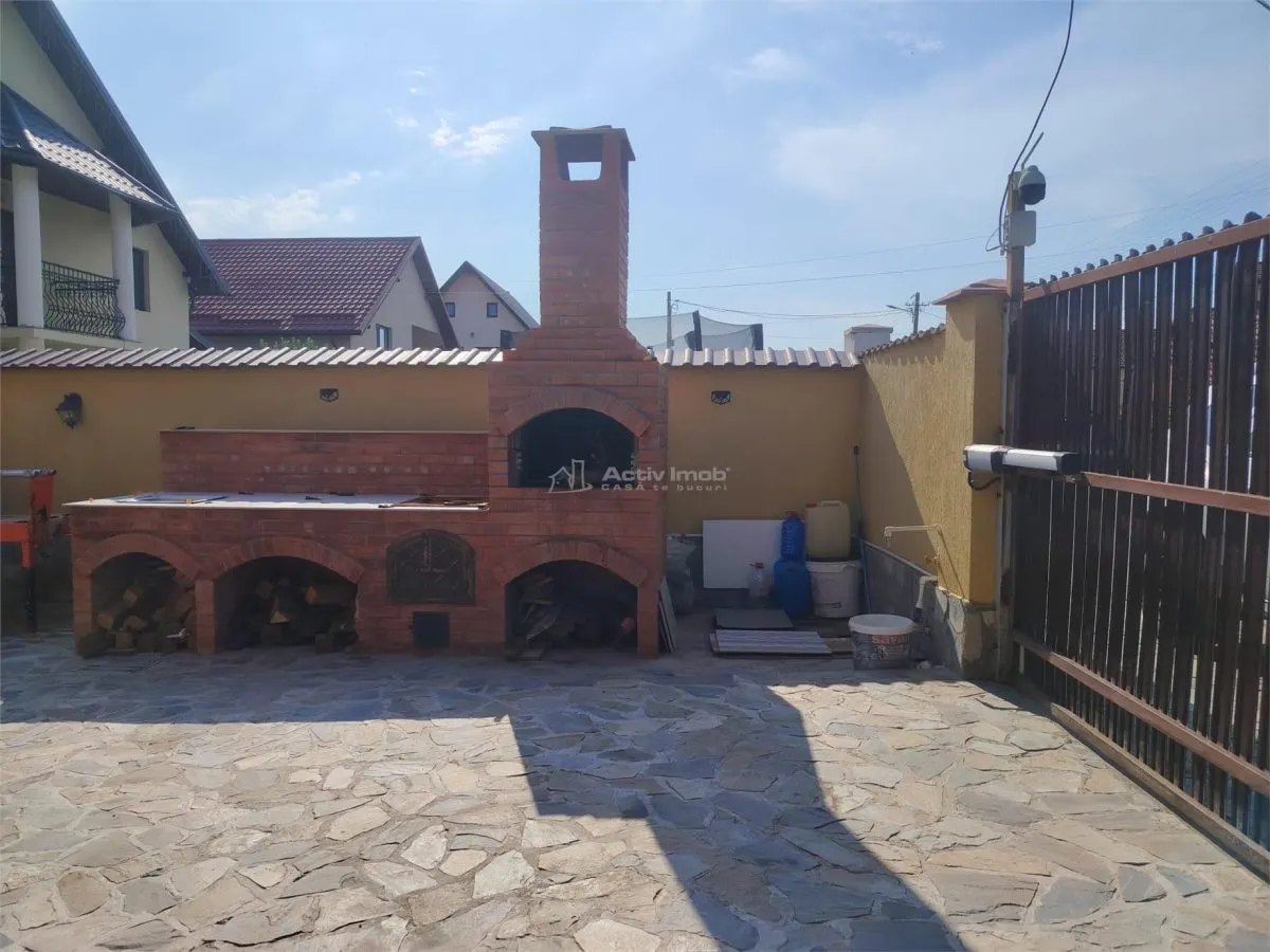 Villa avec Piscine en Zone Résidentielle, 14 km de Ploiești - foto 13