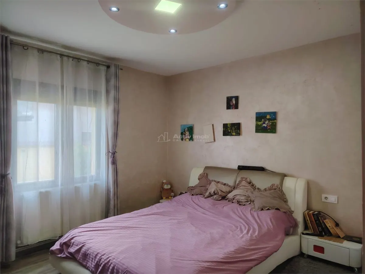 Villa avec Piscine en Zone Résidentielle, 14 km de Ploiești - foto 6