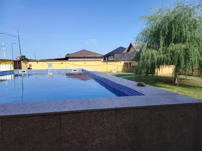 Villa avec Piscine en Zone Résidentielle, 14 km de Ploiești - foto 7