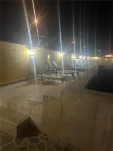 Villa avec Piscine en Zone Résidentielle, 14 km de Ploiești - foto 9