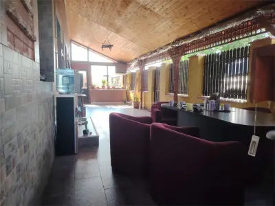Villa avec Piscine en Zone Résidentielle, 14 km de Ploiești - foto 10