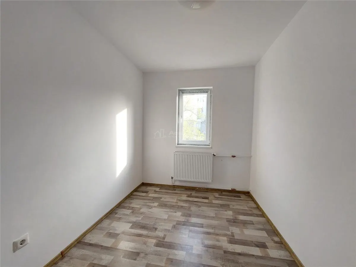 3-Bedroom Apartment for Sale or Exchange, 2nd Floor, Renovated, Aleea Tineretului - foto 7