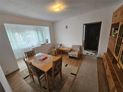 Resita, Apartamento de 3 Dormitorios, Micro 3 - foto 2