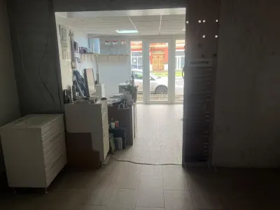 Caransebes, Espace Commercial/Bureaux à Louer - foto 3