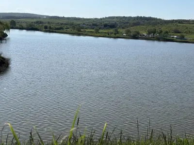 Lakeside House on Lake Paleu – 510 sqm Plot with Exceptional Views - foto 16