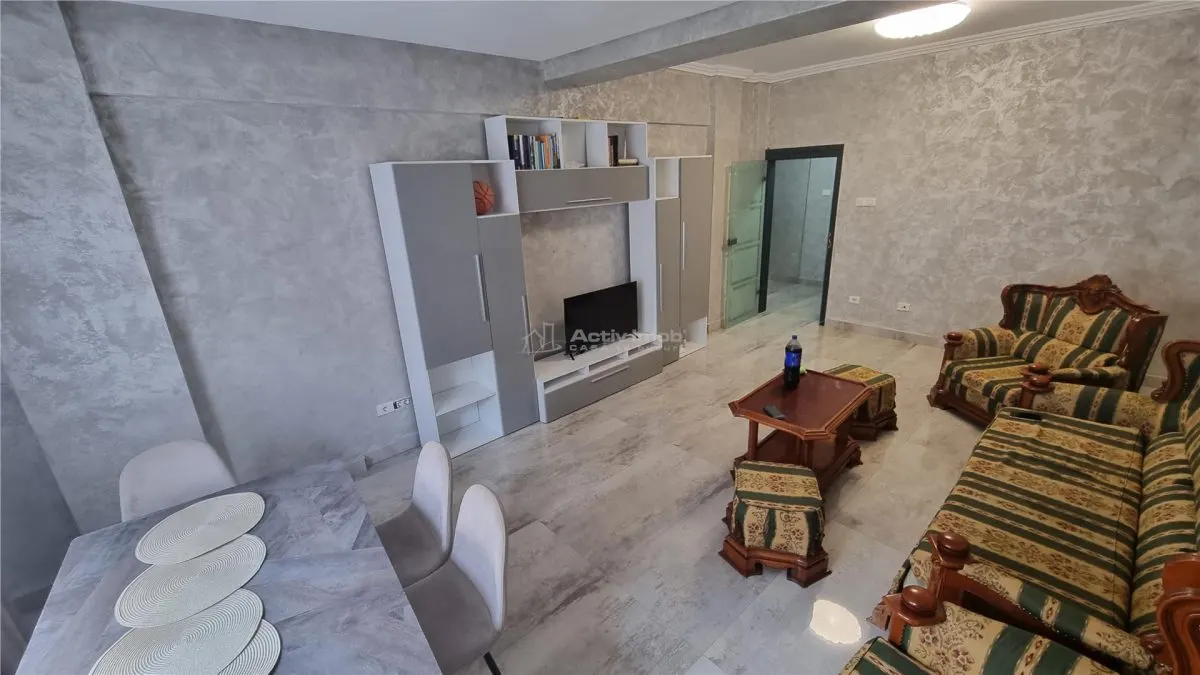 Appartement 3 Chambres, 107 m², Piata Unirii - foto 2
