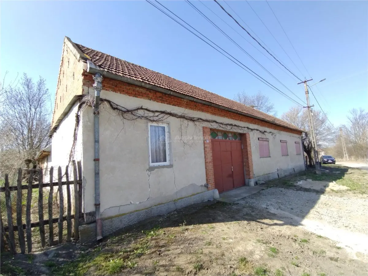Rachitova, Maison 8 Pièces, 3800m² de Terrain, Négociable - foto 2