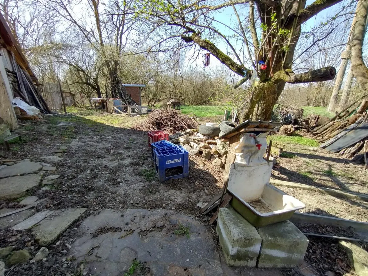 Rachitova, Maison 8 Pièces, 3800m² de Terrain, Négociable - foto 11