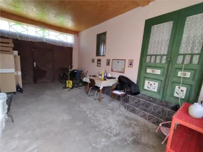 Rachitova, Maison 8 Pièces, 3800m² de Terrain, Négociable - foto 13