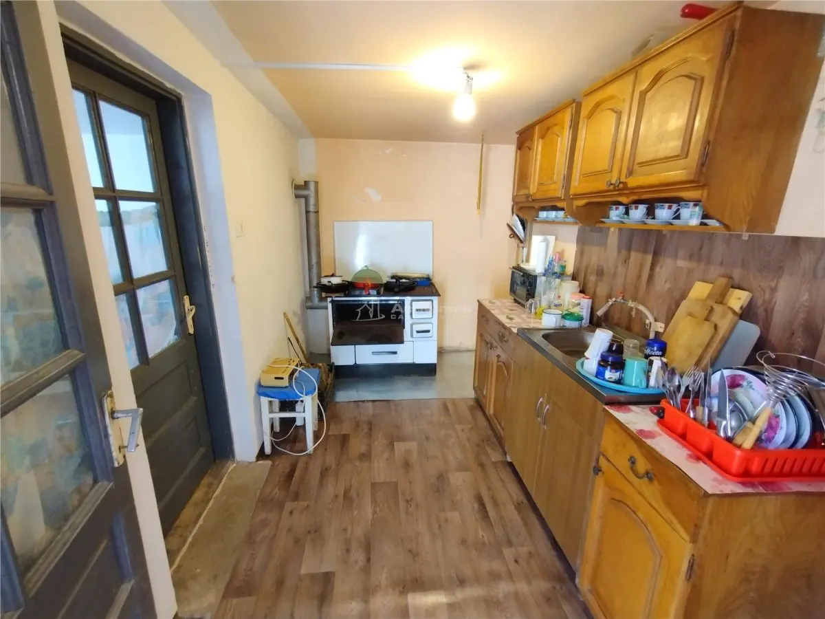 Rachitova, Maison 8 Pièces, 3800m² de Terrain, Négociable - foto 20