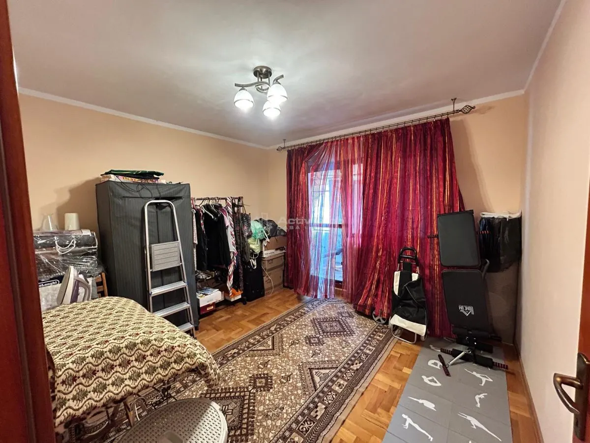 Reşiţa, Apartamento 3 Dormitorios, Confort 1, Distribución Separada, Zona Lunca - foto 14