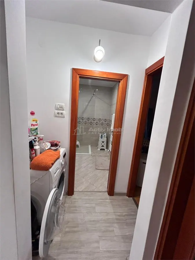 Reşiţa, Apartamento 3 Dormitorios, Confort 1, Distribución Separada, Zona Lunca - foto 18