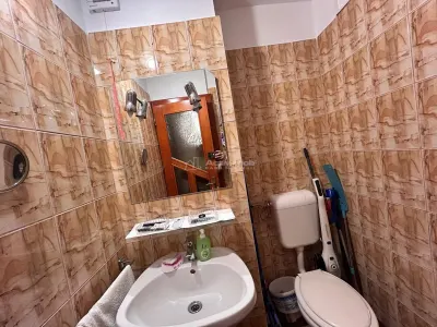 Reşiţa, Apartamento 3 Dormitorios, Confort 1, Distribución Separada, Zona Lunca - foto 19