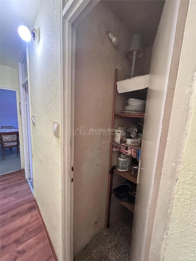 Apartment with 2 bedrooms for sale 50 sqm in Resita, Moroasa 1 area - foto 16