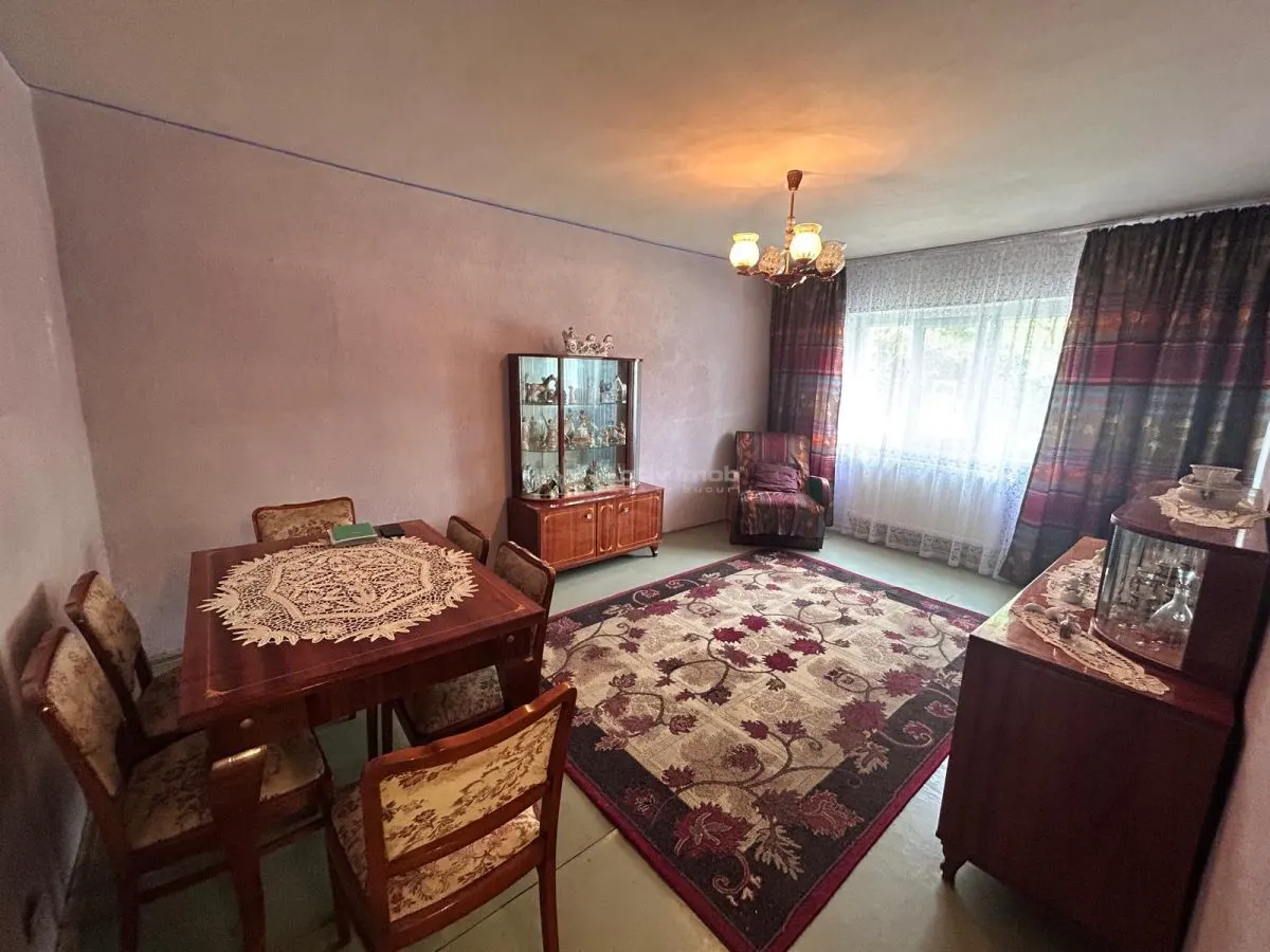 Apartment with 2 bedrooms for sale 50 sqm in Resita, Moroasa 1 area - foto 6