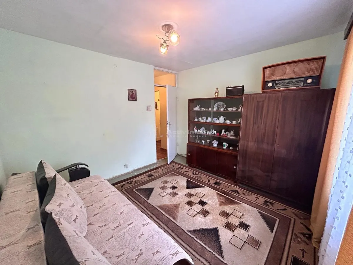 Apartment with 2 bedrooms for sale 50 sqm in Resita, Moroasa 1 area - foto 7