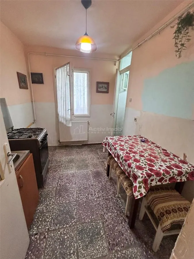 Apartment with 2 bedrooms for sale 50 sqm in Resita, Moroasa 1 area - foto 10