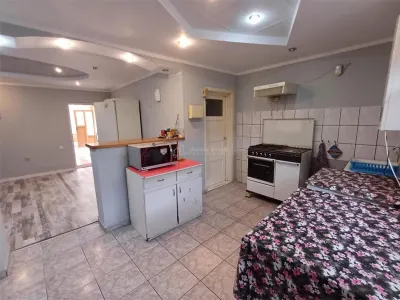 Maison de Caractère à Vendre à Talmaciu - foto 14
